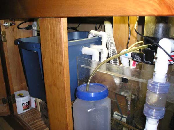 What&#039;s under my tank.