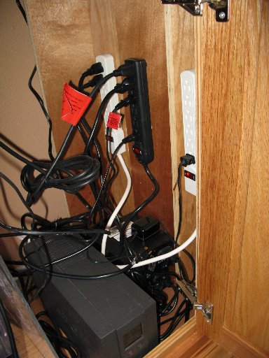 Electrical Setup.   Nothing magic here.  I am using a computer UPS to power pumps while the lights...