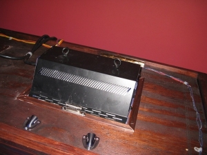 The pendant tops (you can see the vents pointed at it, there are holes beneath each little vent which pipe air up)